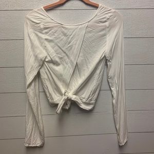 WHITE WRAP TOP